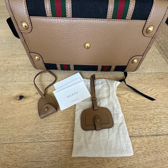 Gucci GG Logo Plaque Top Handle Bag.  Like new.  Authentic from Gucci - Picture 7 of 13